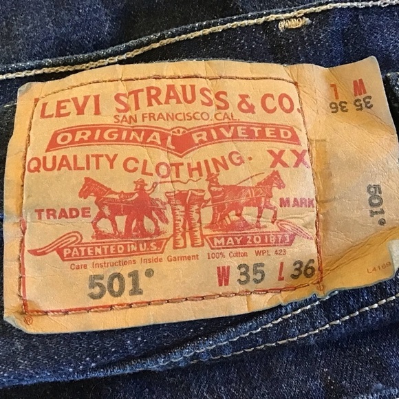Levi’s Original Straight Leg ButtonFly 100% cotton Jeans  Stamped 4032 SZ 35/36 - Picture 1 of 13